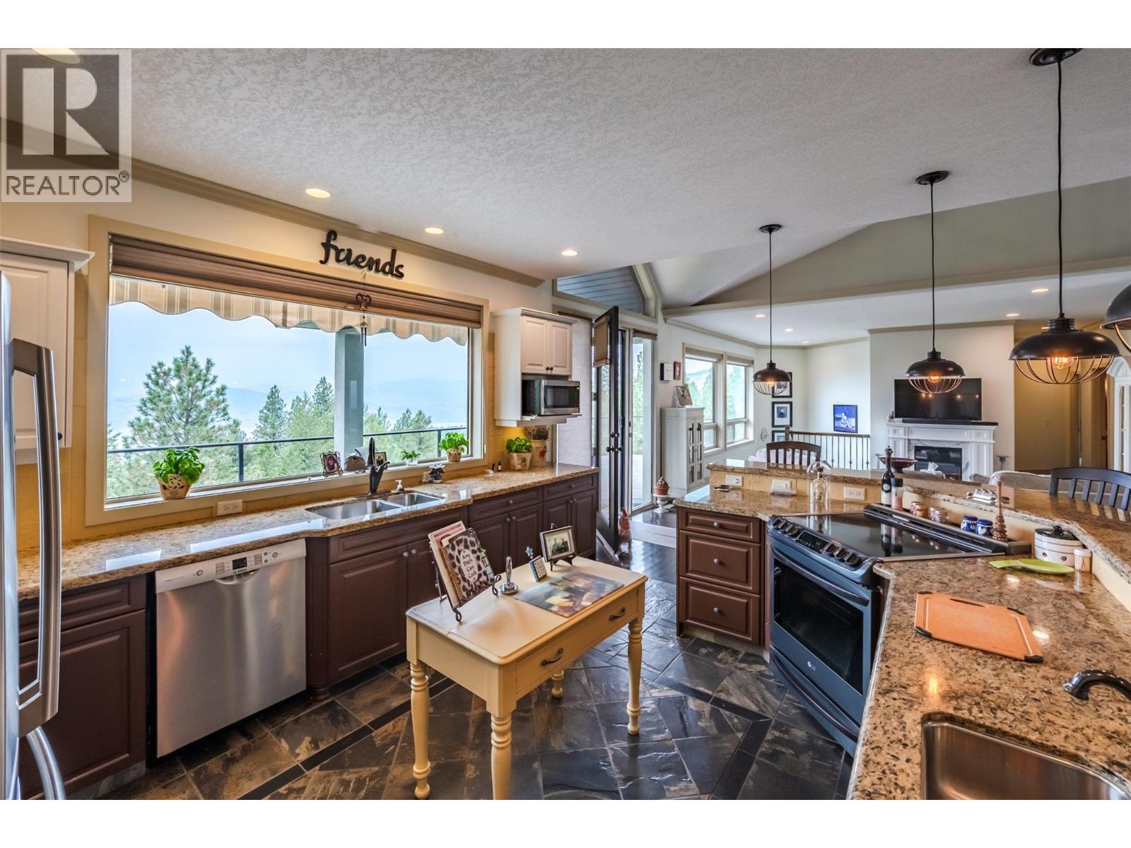 180 Peregrine Court, Osoyoos