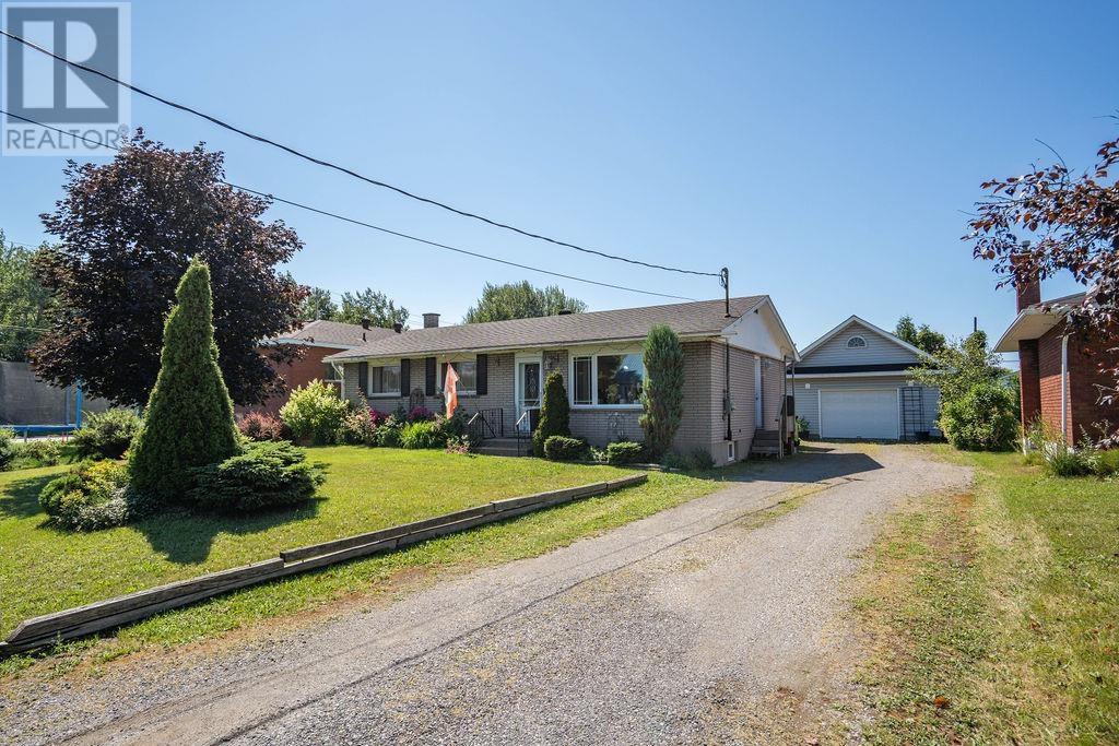 265 Borden AVE - 1