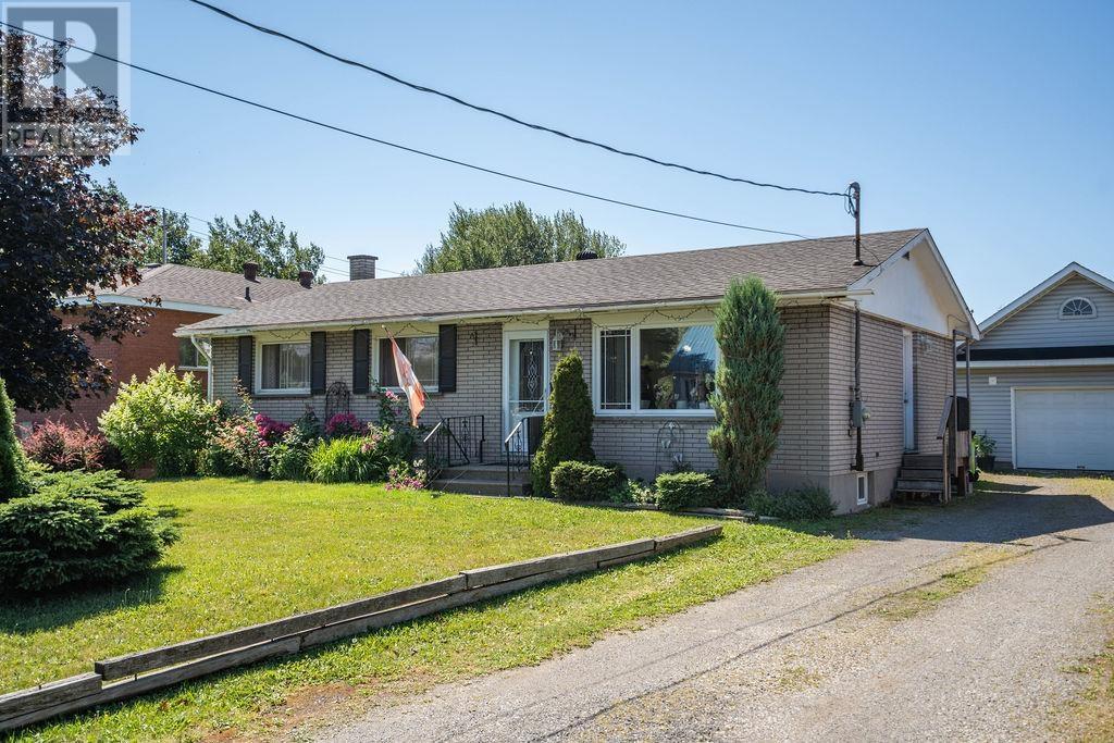 265 Borden AVE - 2