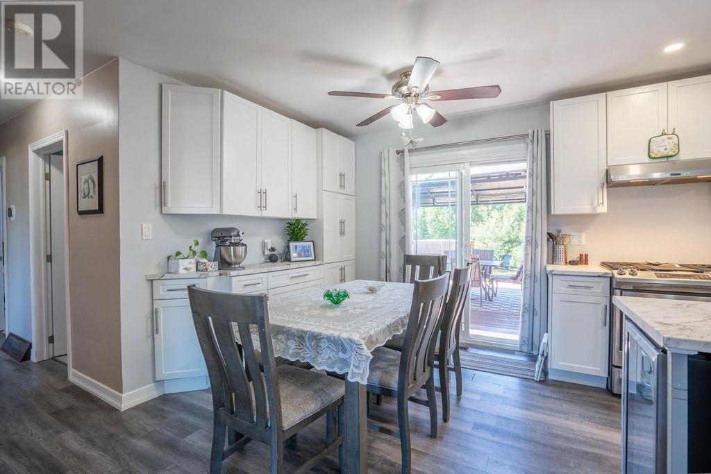 265 Borden AVE - 25