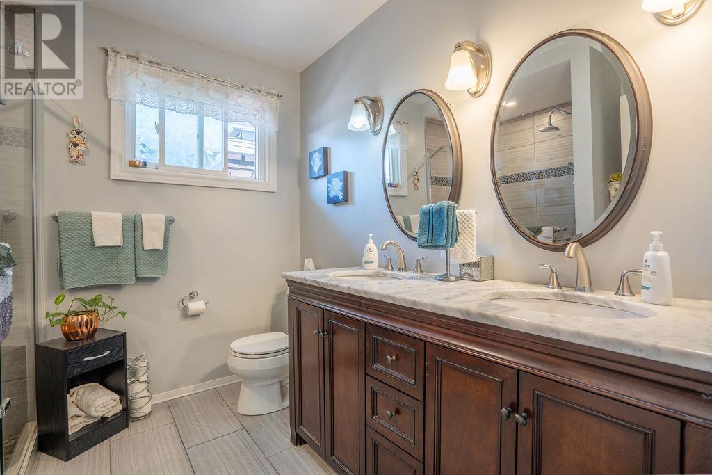 265 Borden AVE - Image 27