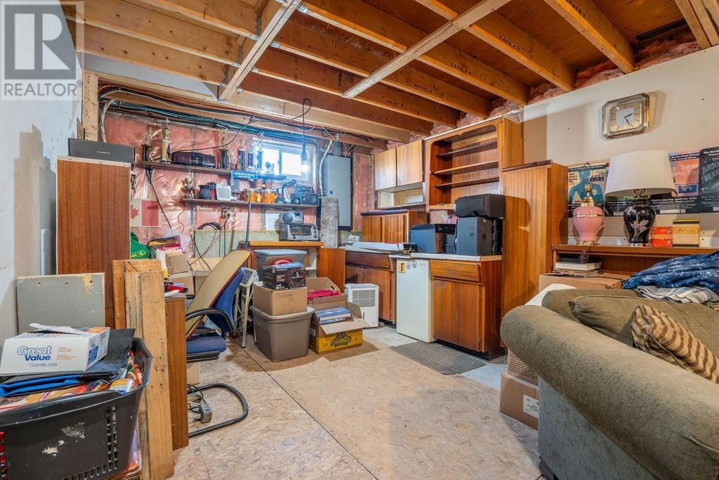 265 Borden AVE - 37