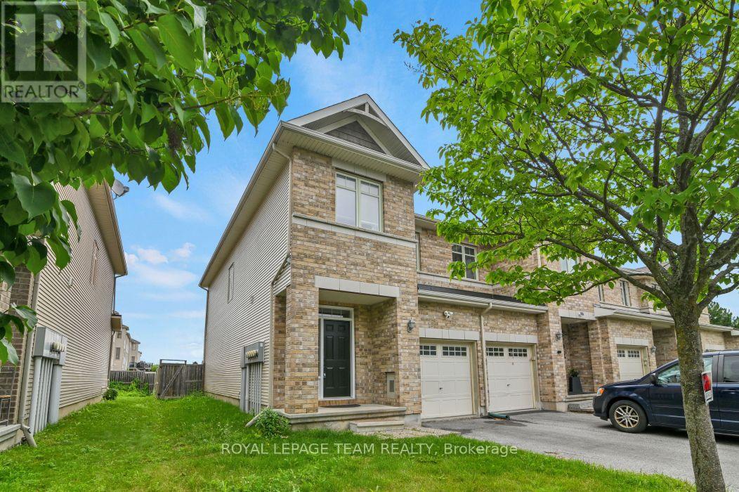 3 Bed, 3 Bath House for Rent in Ottawa – 34 TORBEC AVENUE E, Ottawa – MLS# X13681426 - Image 2