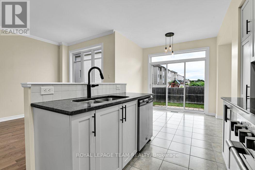 3 Bed, 3 Bath House for Rent in Ottawa – 34 TORBEC AVENUE E, Ottawa – MLS# X13681426 - Image 14