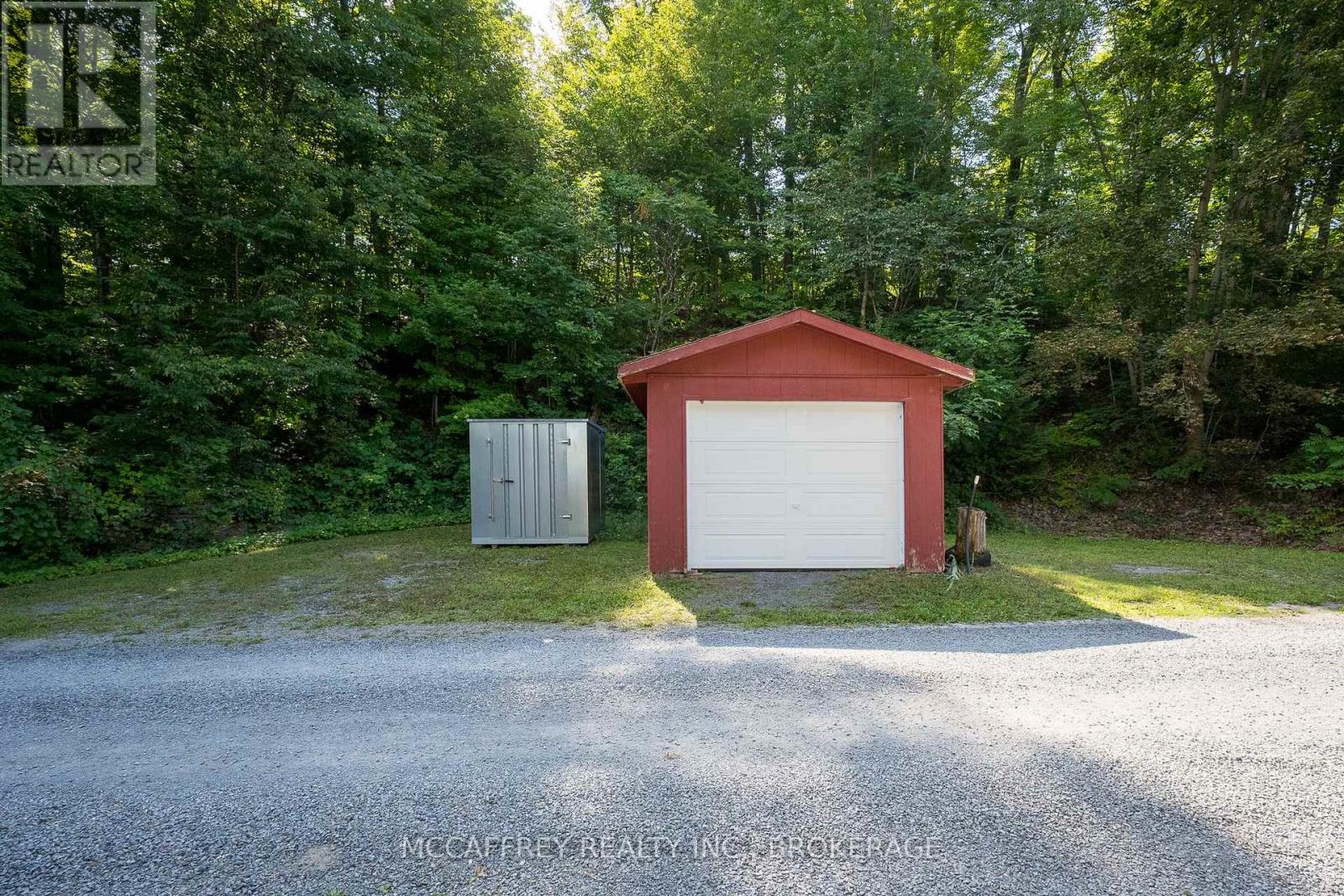 3050 ERNIE LANE - Image 40