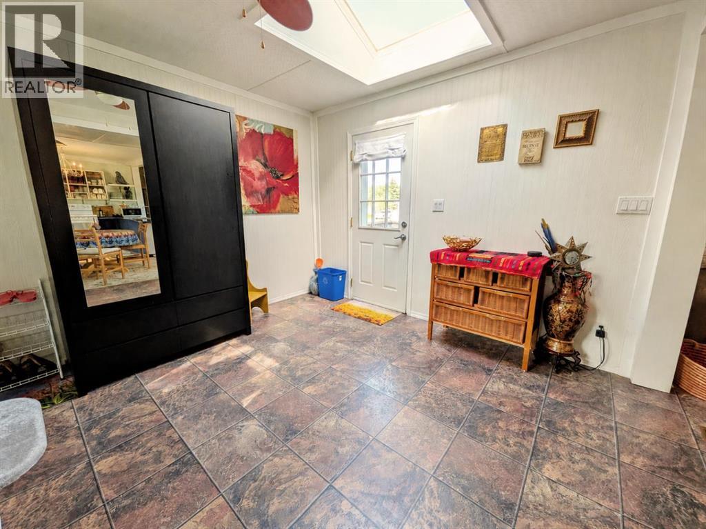 4814 52 Street - Image 3