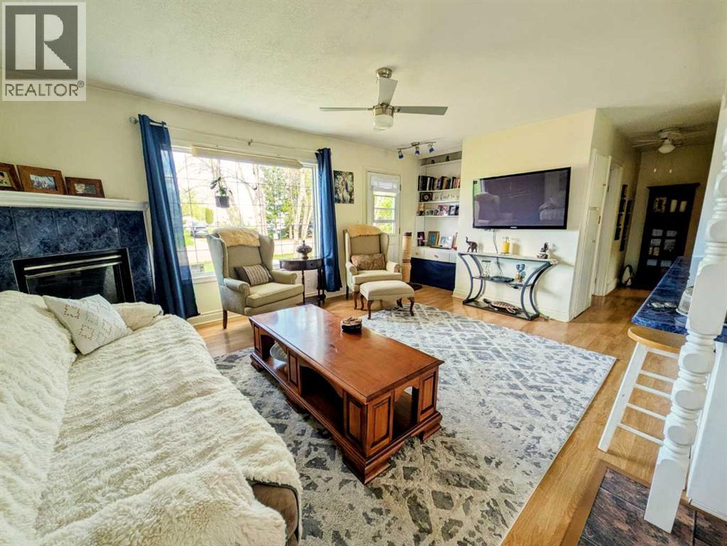 4814 52 Street - Image 8