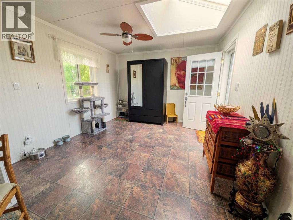 4814 52 Street - Image 4