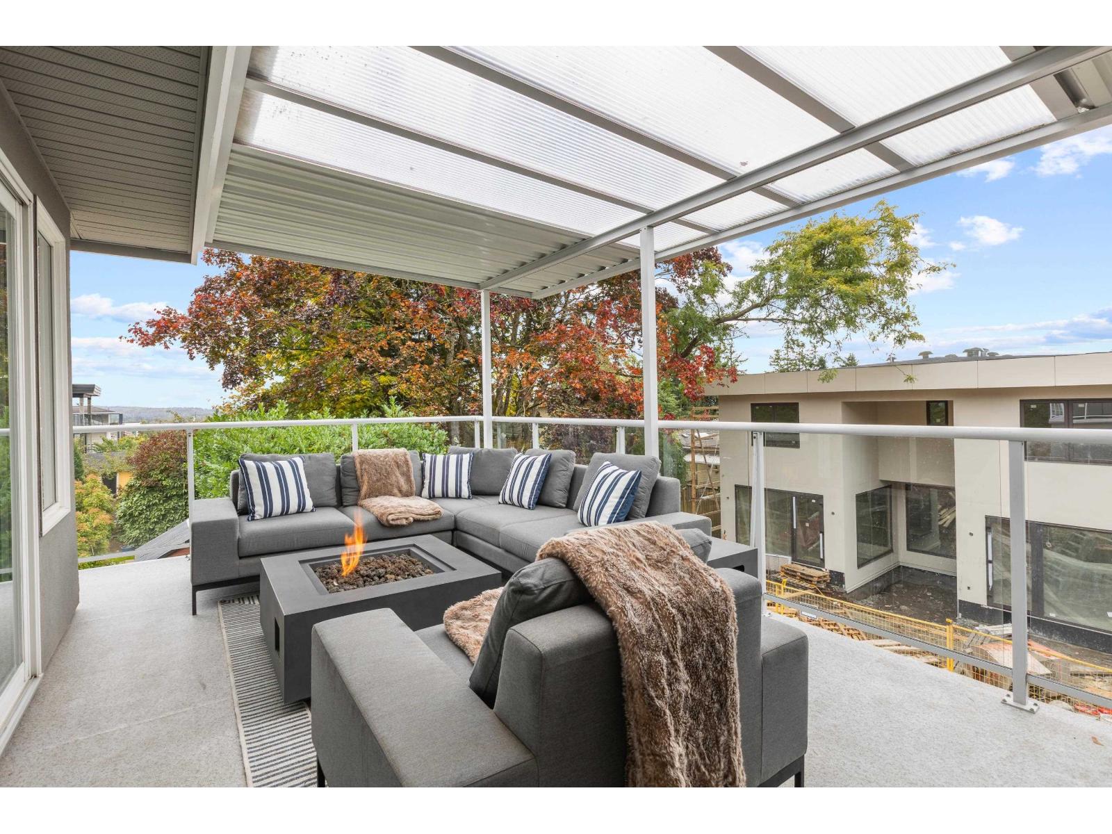 1170 DOLPHIN STREET, White Rock