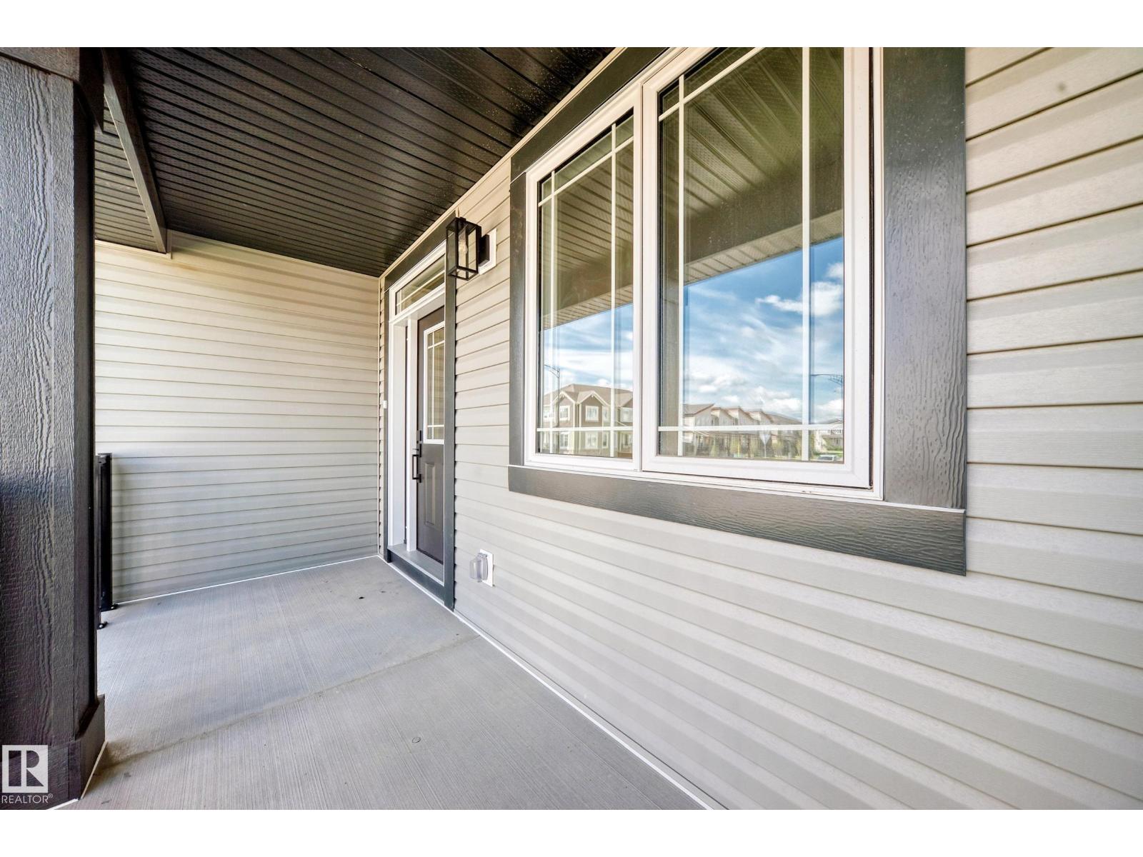 1512 205 ST NW - 69