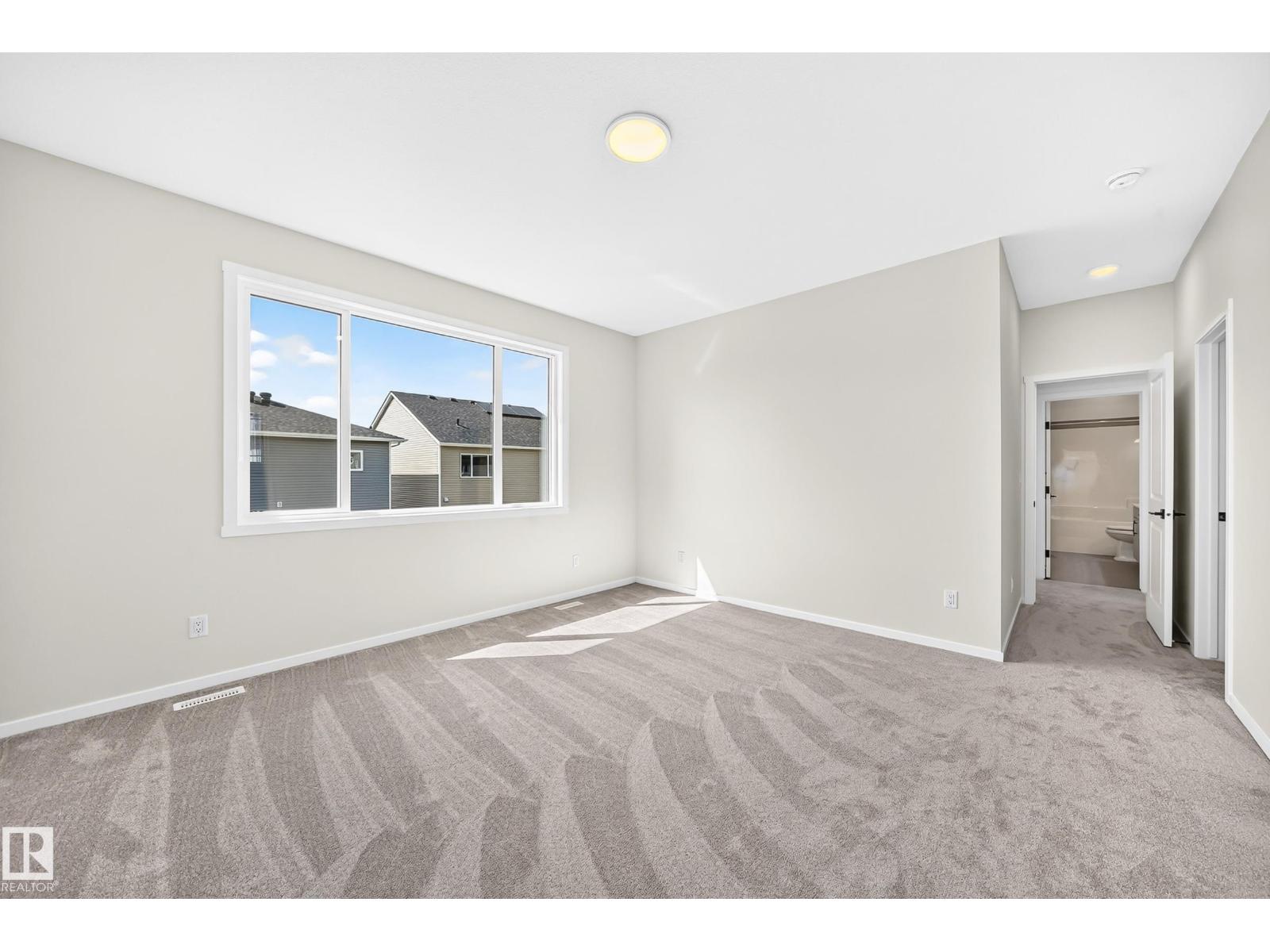 1512 205 ST NW - 32