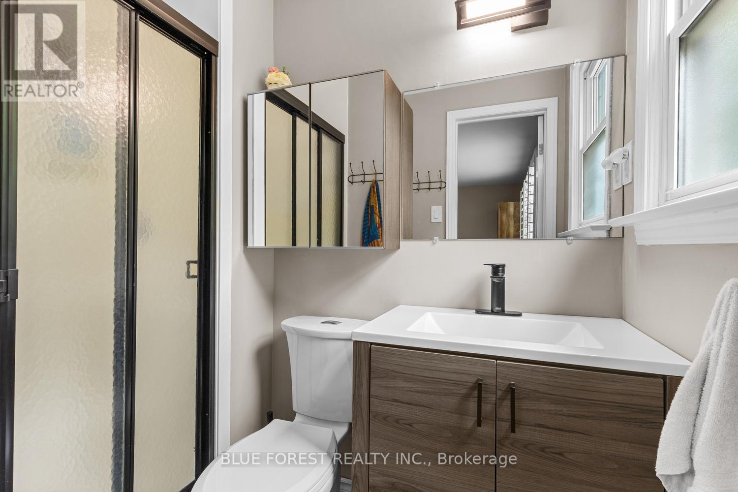 92 SALEM COURT - 33