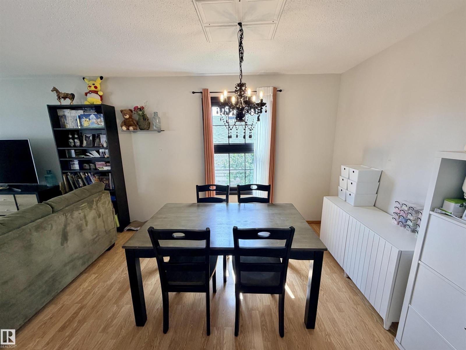 4422 45B ST - 12