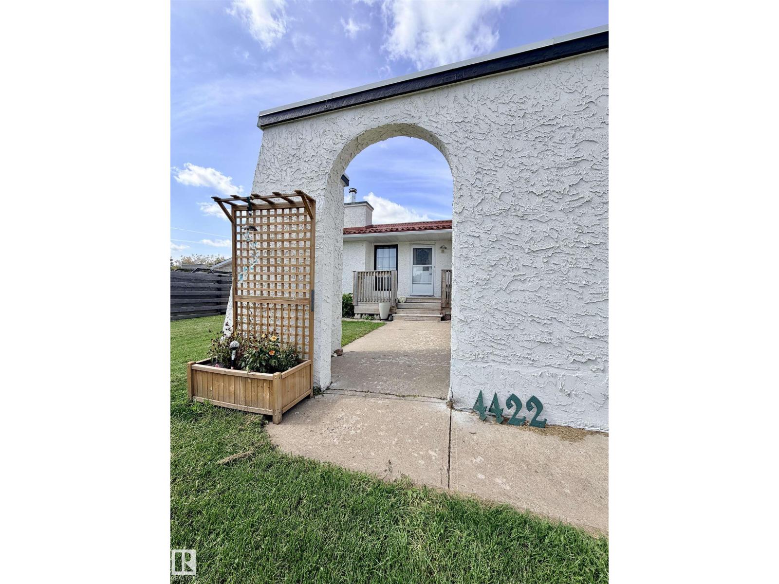 4422 45B ST - Image 4
