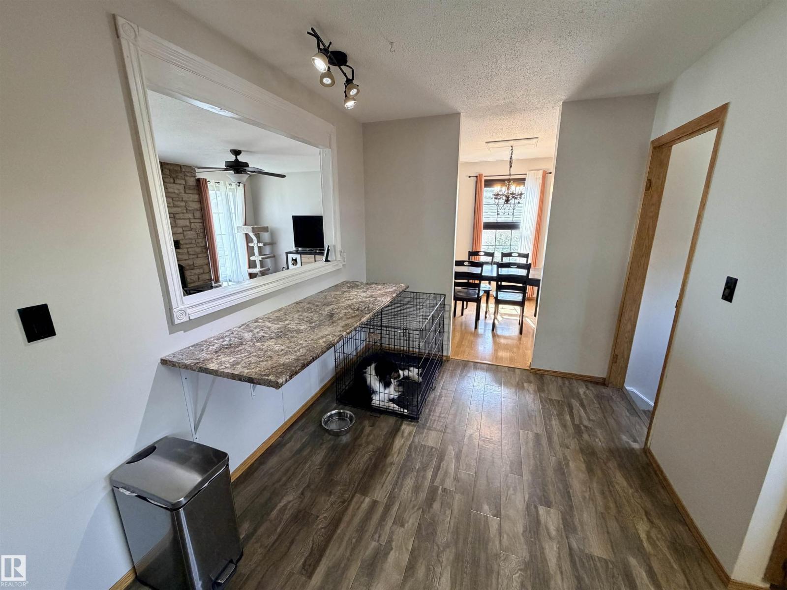 4422 45B ST - 16