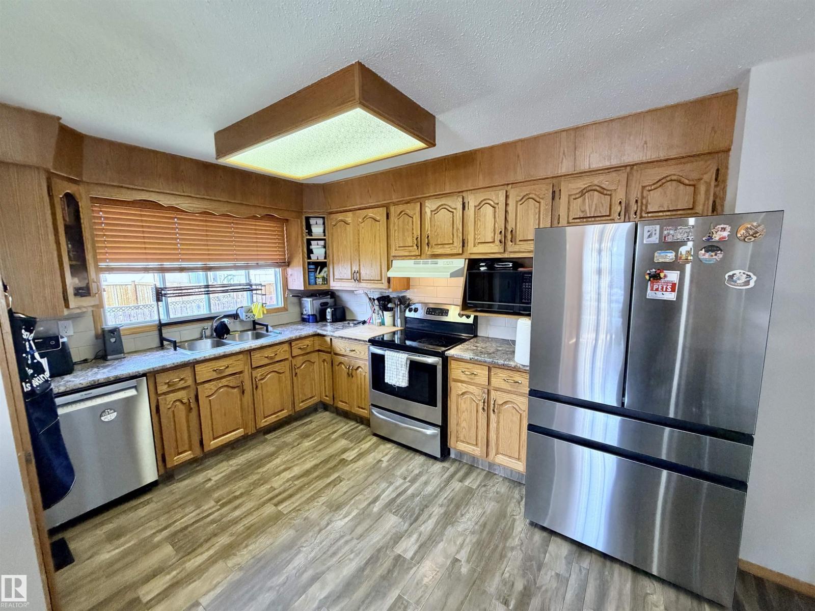 4422 45B ST - 15