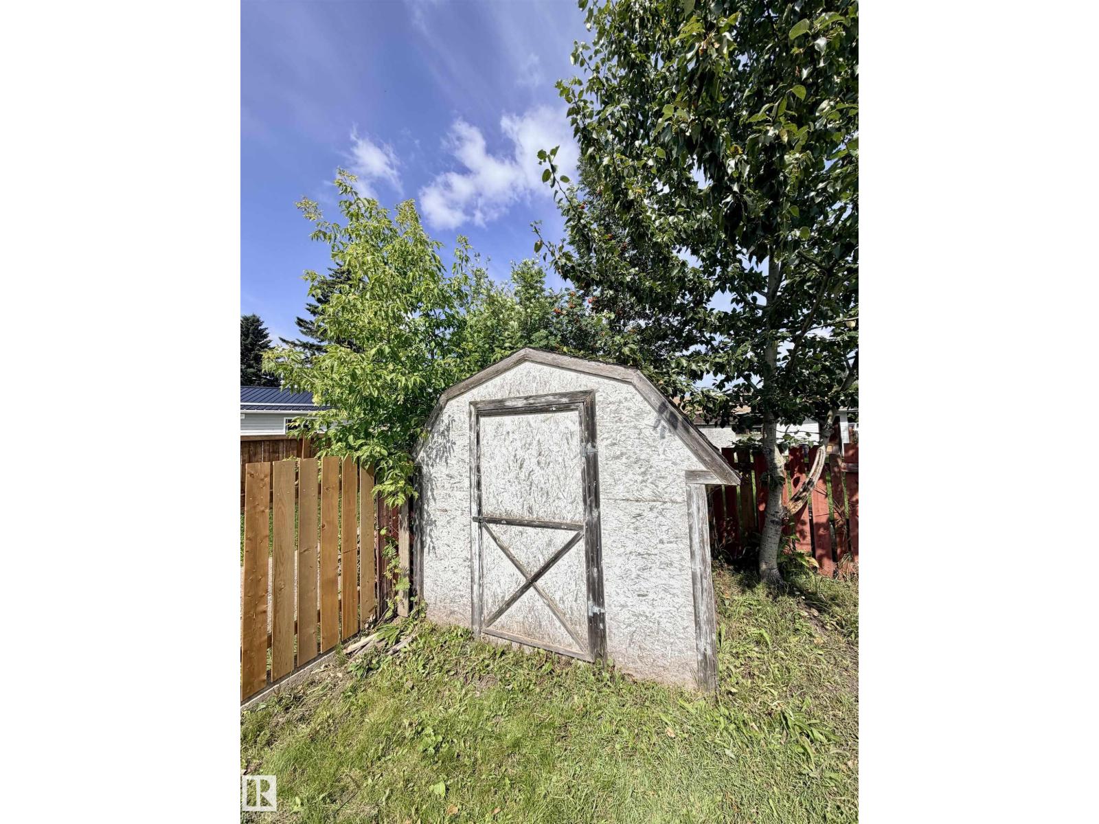 4422 45B ST - 43