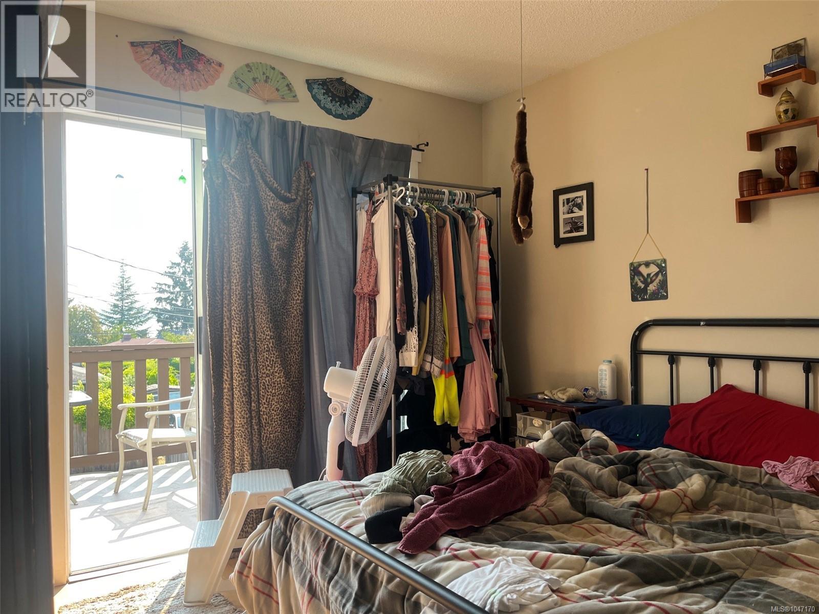61 View St - 12