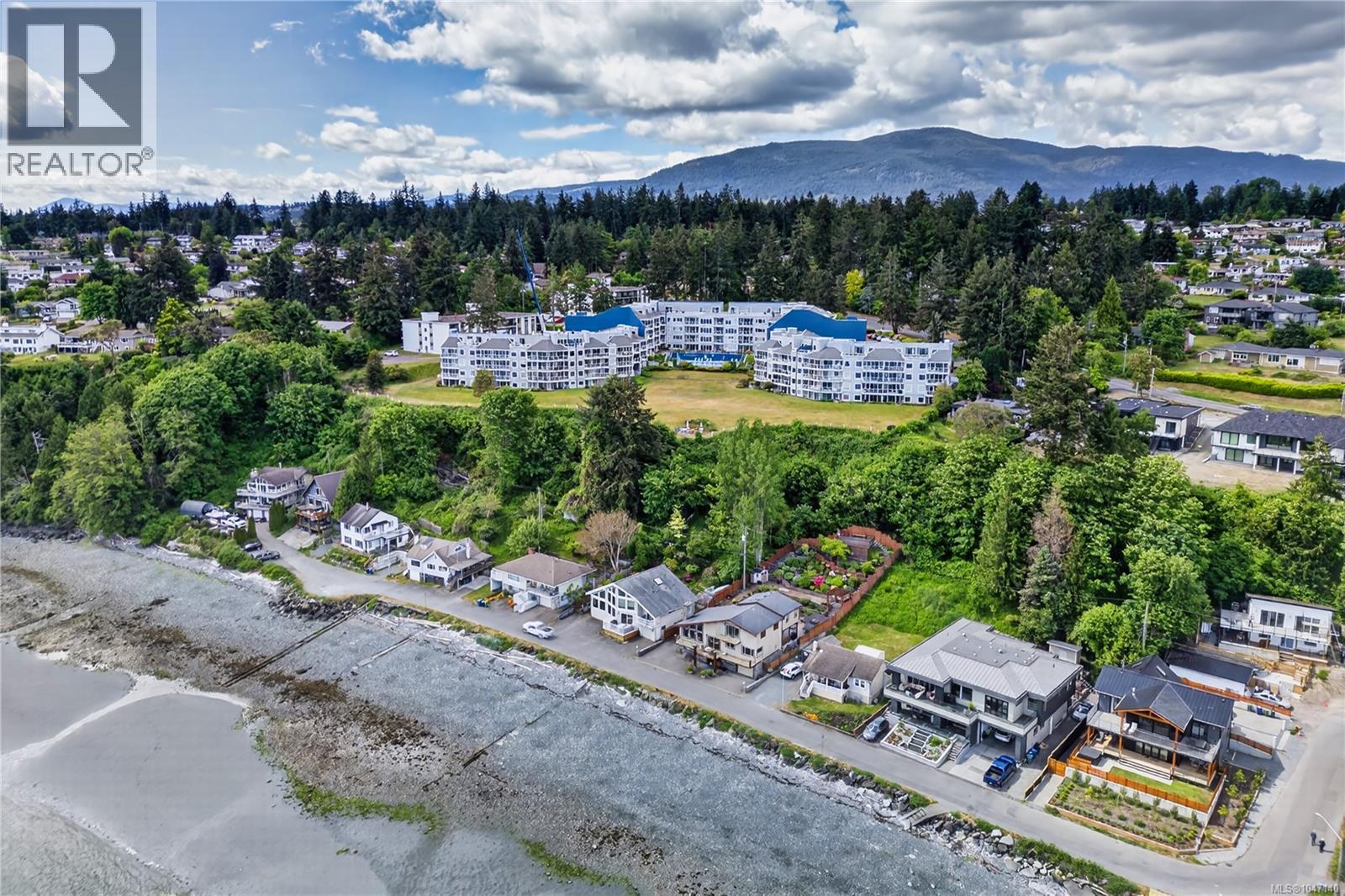 #310 2560 Departure Bay Rd - Image 40