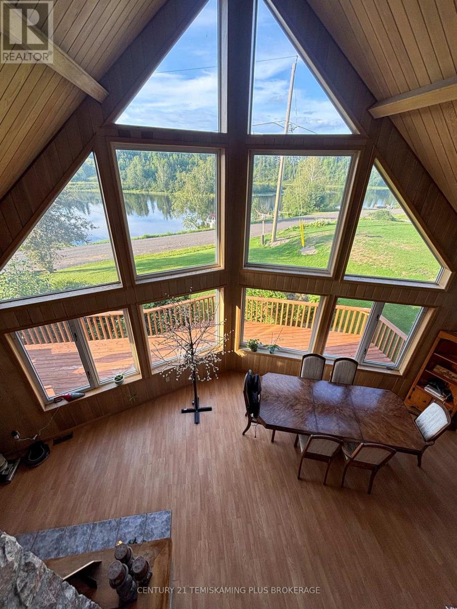 65 LAKESHORE AVENUE - Image 20