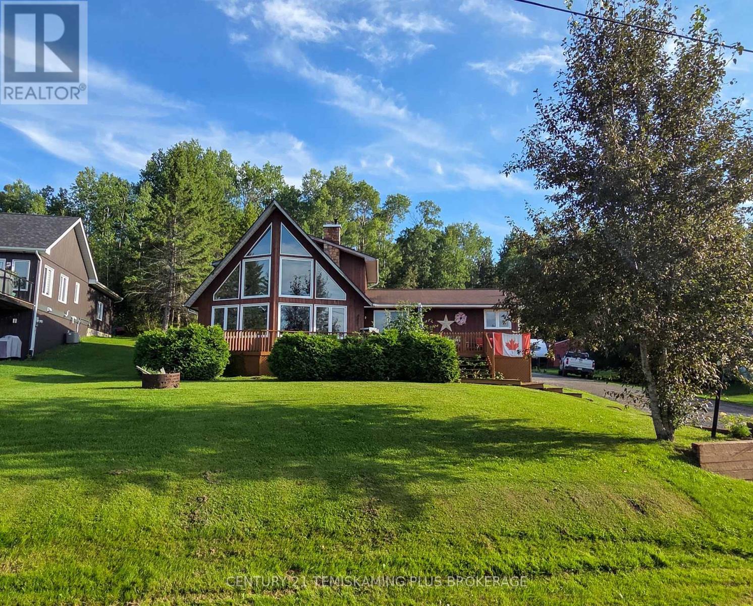 65 LAKESHORE AVENUE - 4