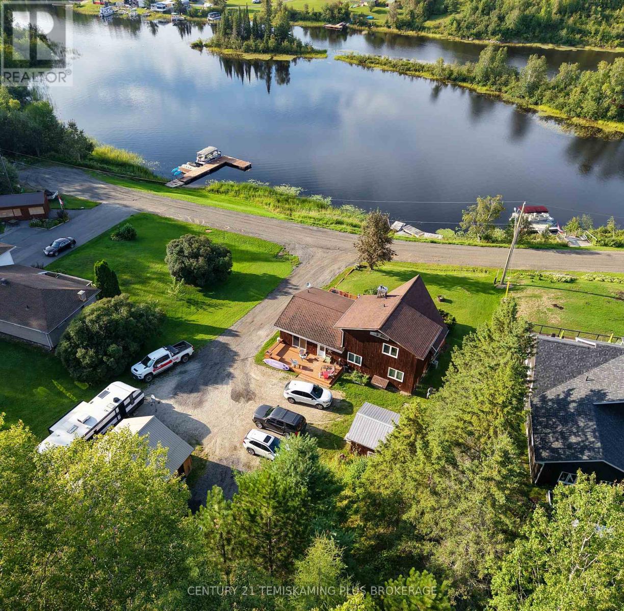 65 LAKESHORE AVENUE - 40