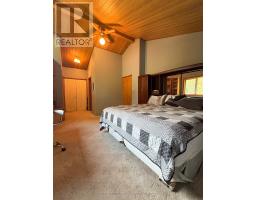 65 Lakeshore Avenue, Englehart, ON P0J1B0 Photo 22