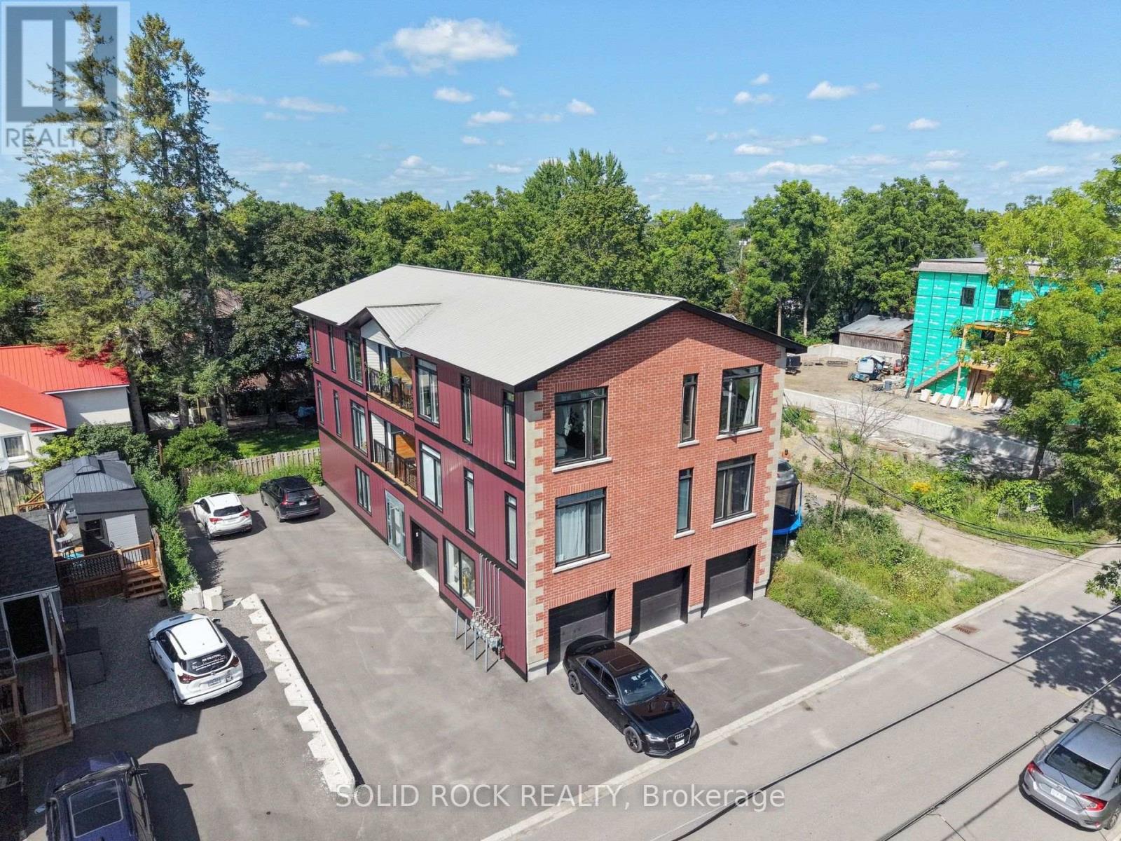 117 DRUMMOND STREET W - Image 31