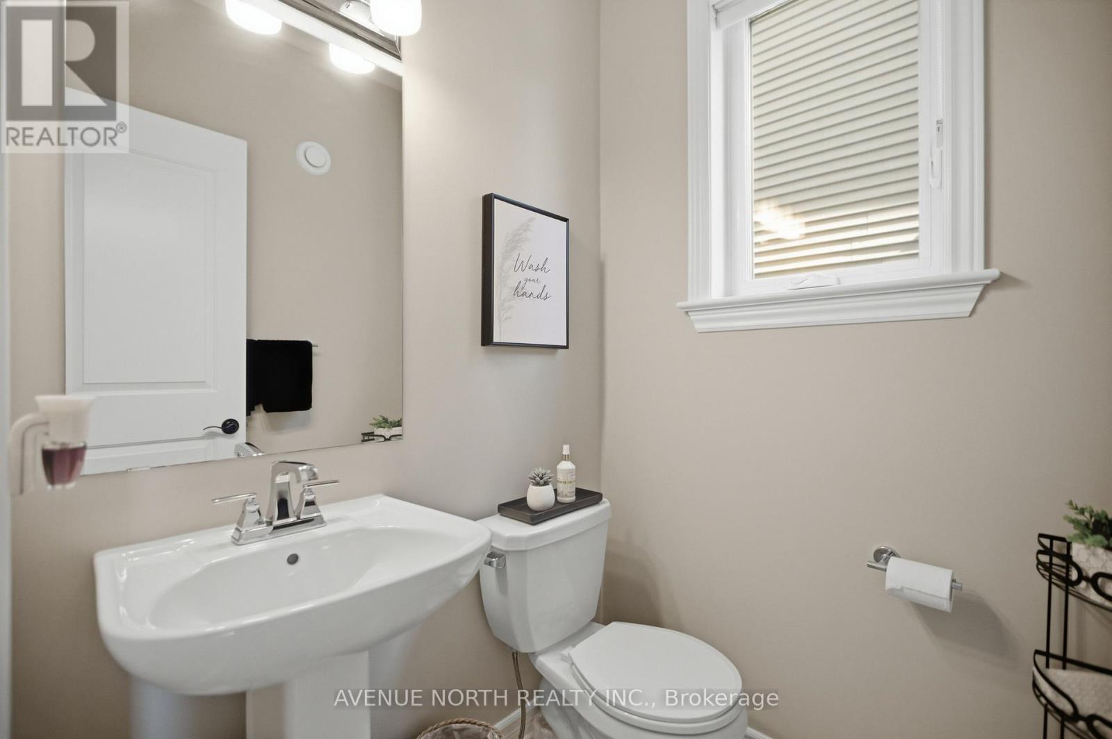 3 Bed, 3 Bath House for Sale in Ottawa – 275 TROLLIUS WAY, Ottawa – MLS# X13687316 - Image 18