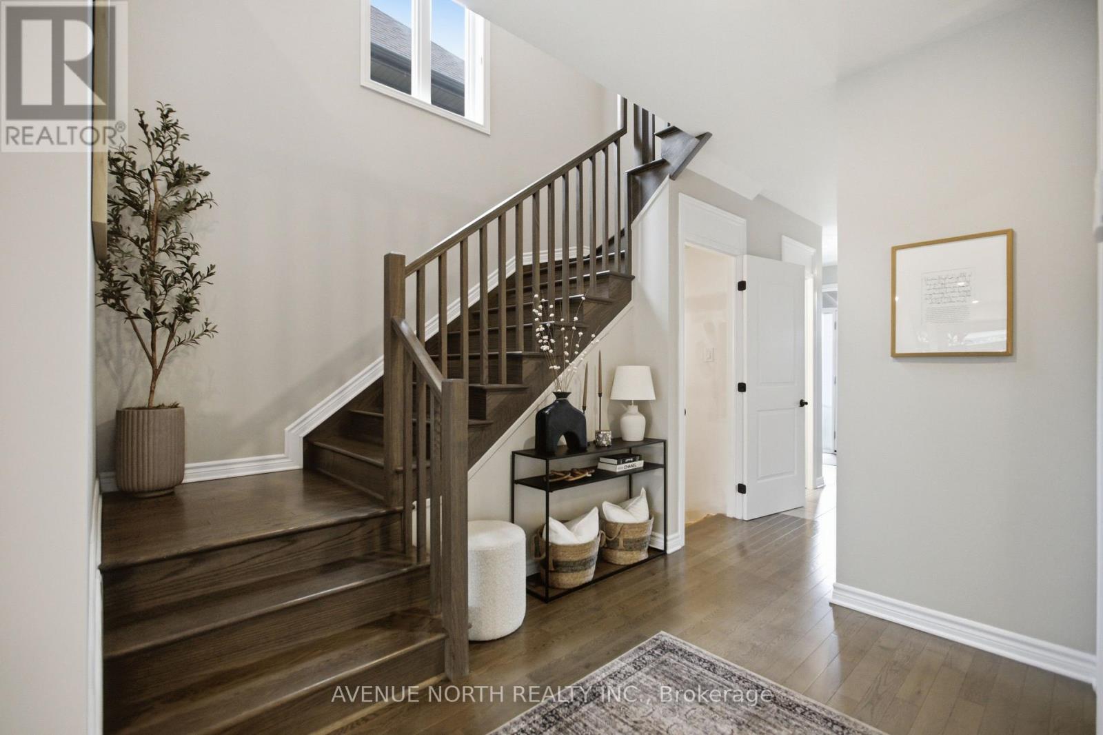 3 Bed, 3 Bath House for Sale in Ottawa – 275 TROLLIUS WAY, Ottawa – MLS# X13687316 - Image 19