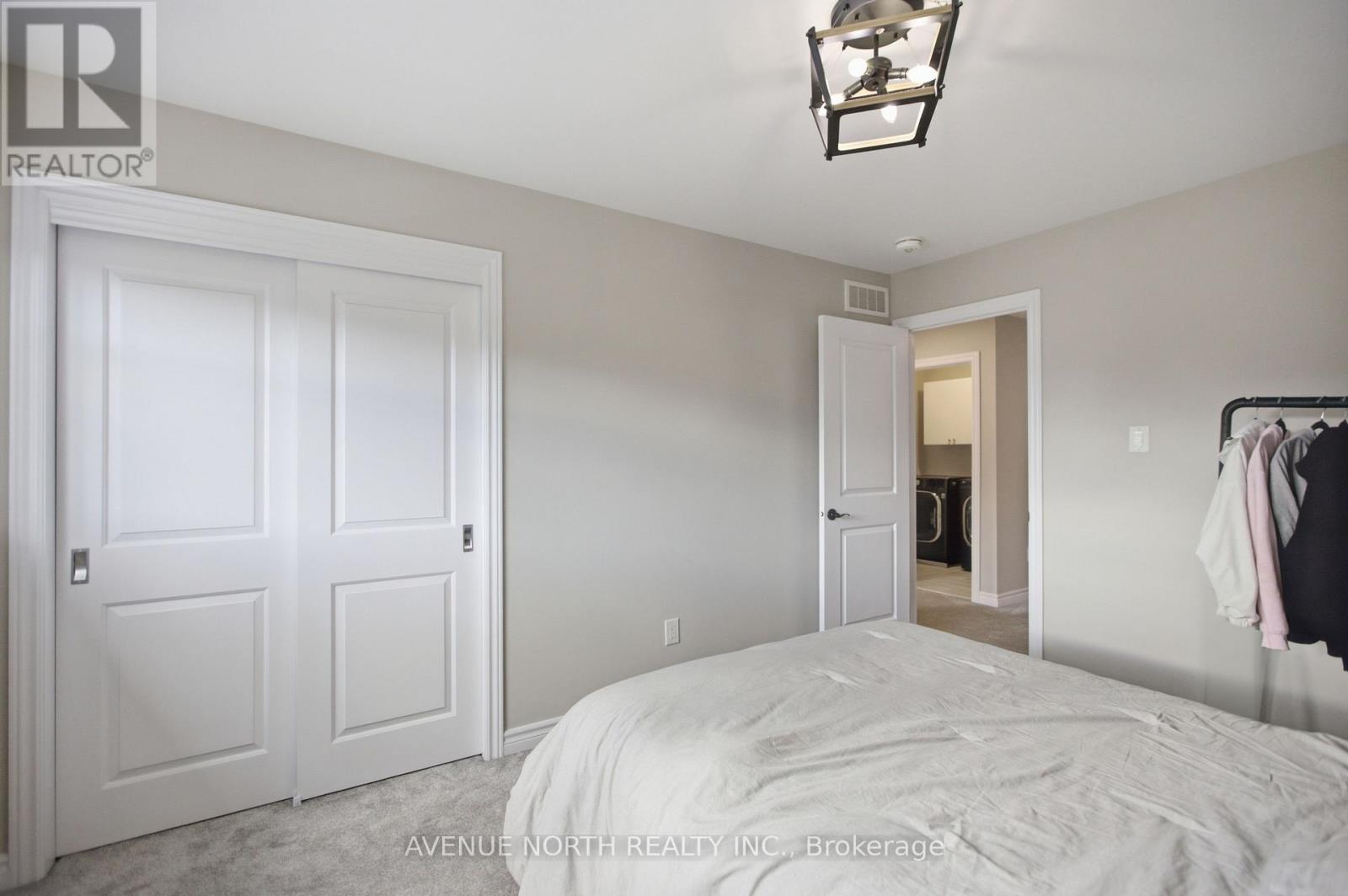 3 Bed, 3 Bath House for Sale in Ottawa – 275 TROLLIUS WAY, Ottawa – MLS# X13687316 - Image 27