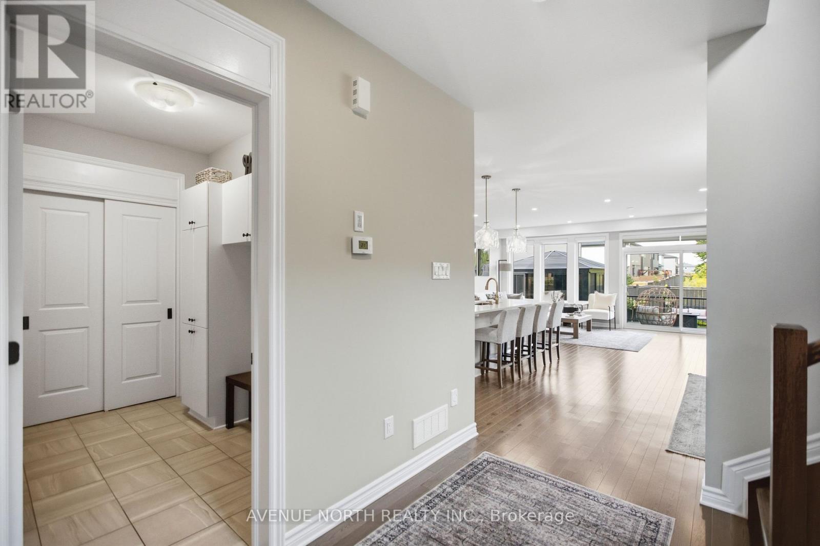 3 Bed, 3 Bath House for Sale in Ottawa – 275 TROLLIUS WAY, Ottawa – MLS# X13687316 - Image 7