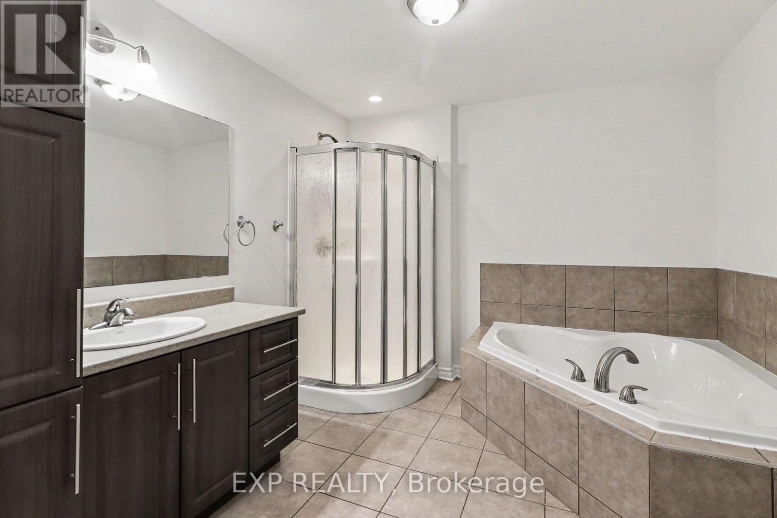 70 ASSELIN STREET - Image 25
