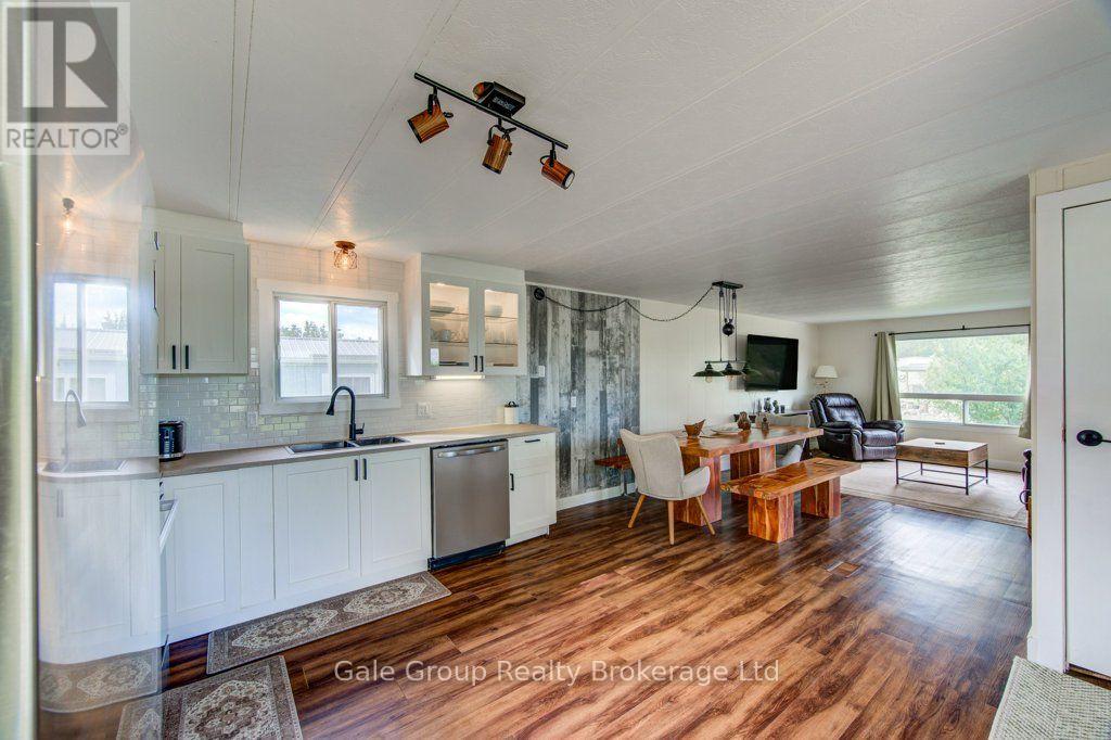 32 PINEVIEW AVE AVENUE - Image 27
