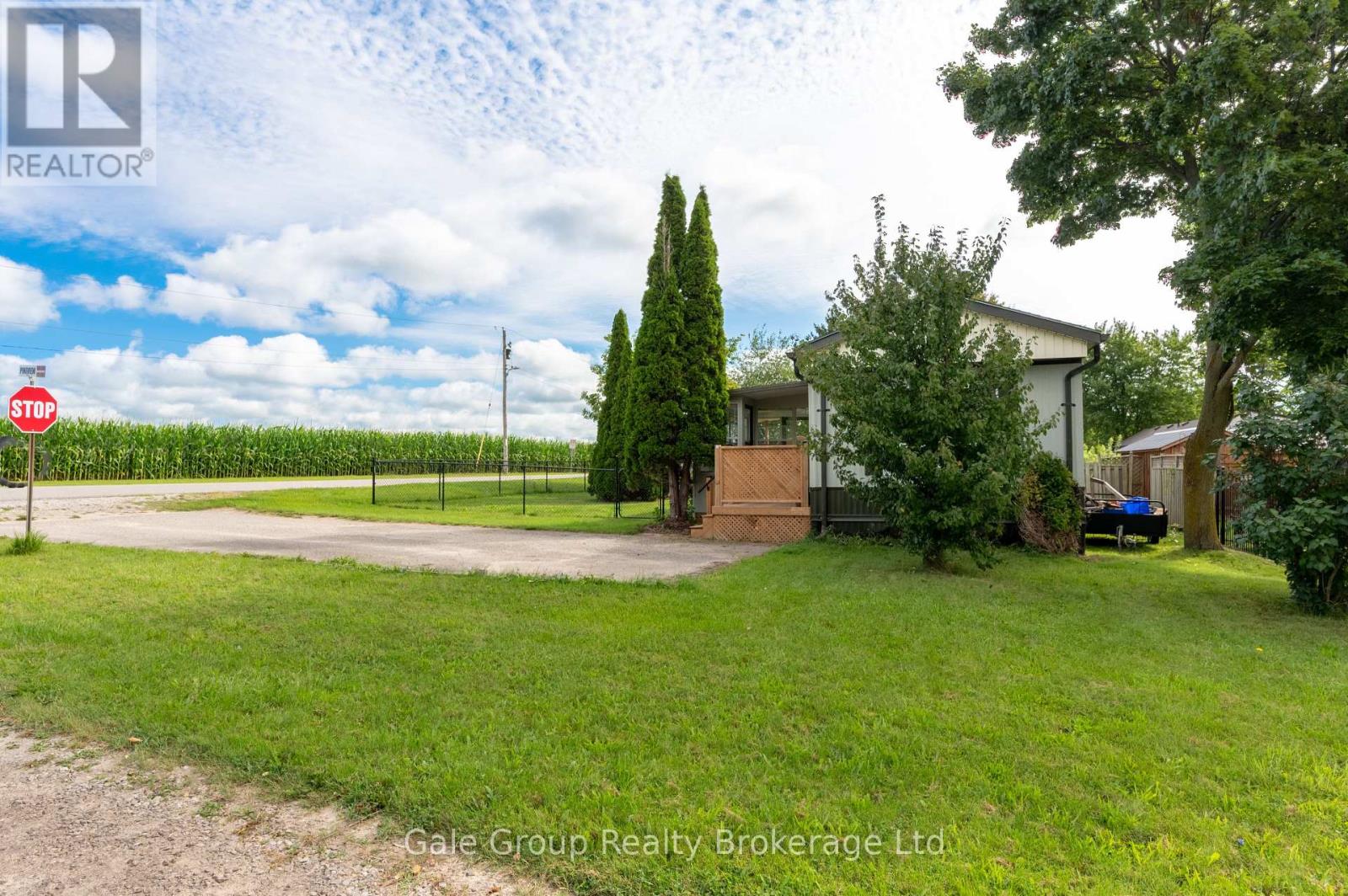 32 PINEVIEW AVE AVENUE - Image 3
