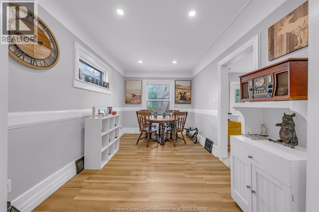 982 ELM AVENUE - Image 9