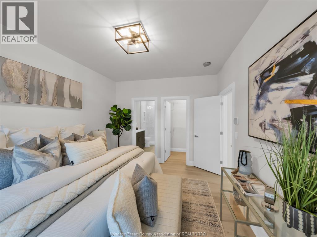 664 LINDEN - 24