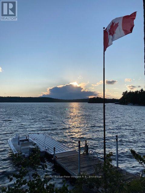 82 JESSUP ISLAND - Image 4