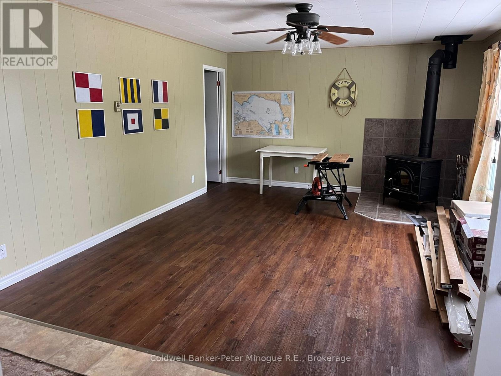 82 JESSUP ISLAND - Image 7