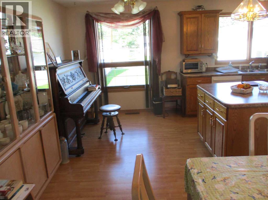 222 3rd Avenue SW - 16