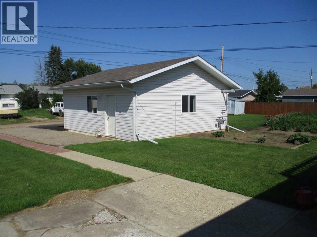 222 3rd Avenue SW - 3