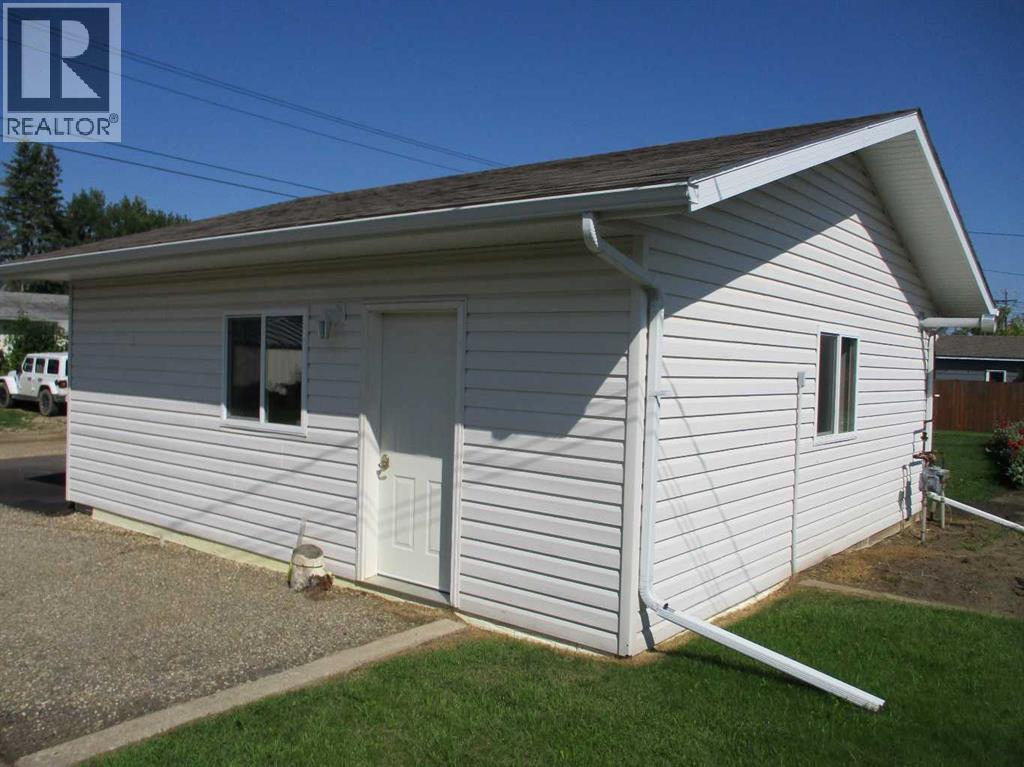 222 3rd Avenue SW - Image 5