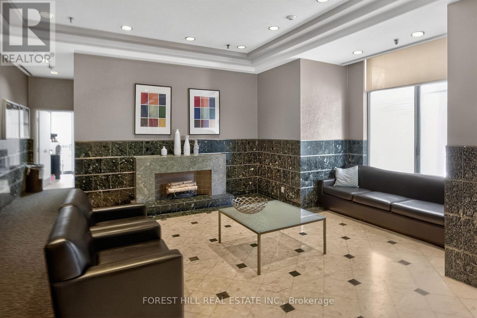 #PH 3 298 JARVIS STREET - 36