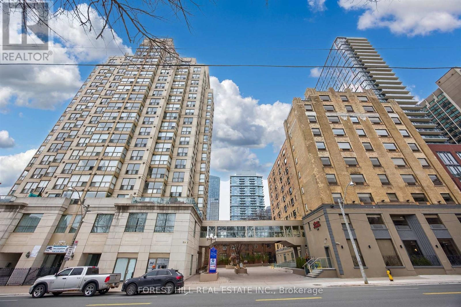 #PH 3 298 JARVIS STREET - 43