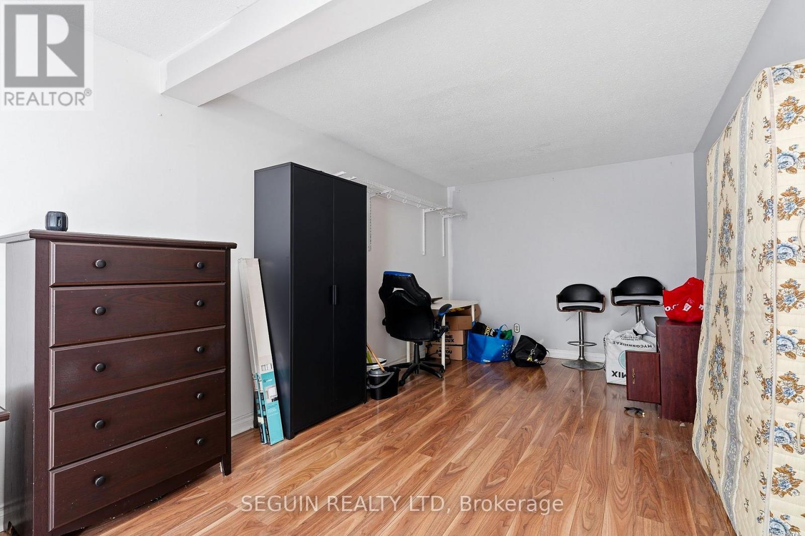 6 MANJU STREET - 15
