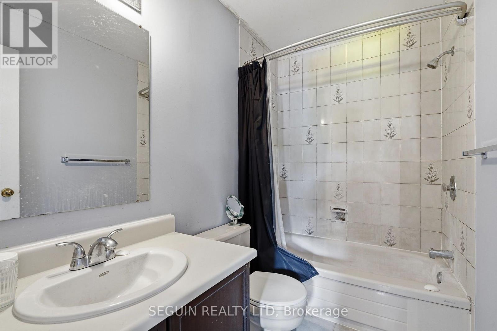 4 Bed, 3 Bath House for Sale in Ottawa – 6 MANJU STREET, Ottawa – MLS# X13687278 - Image 18