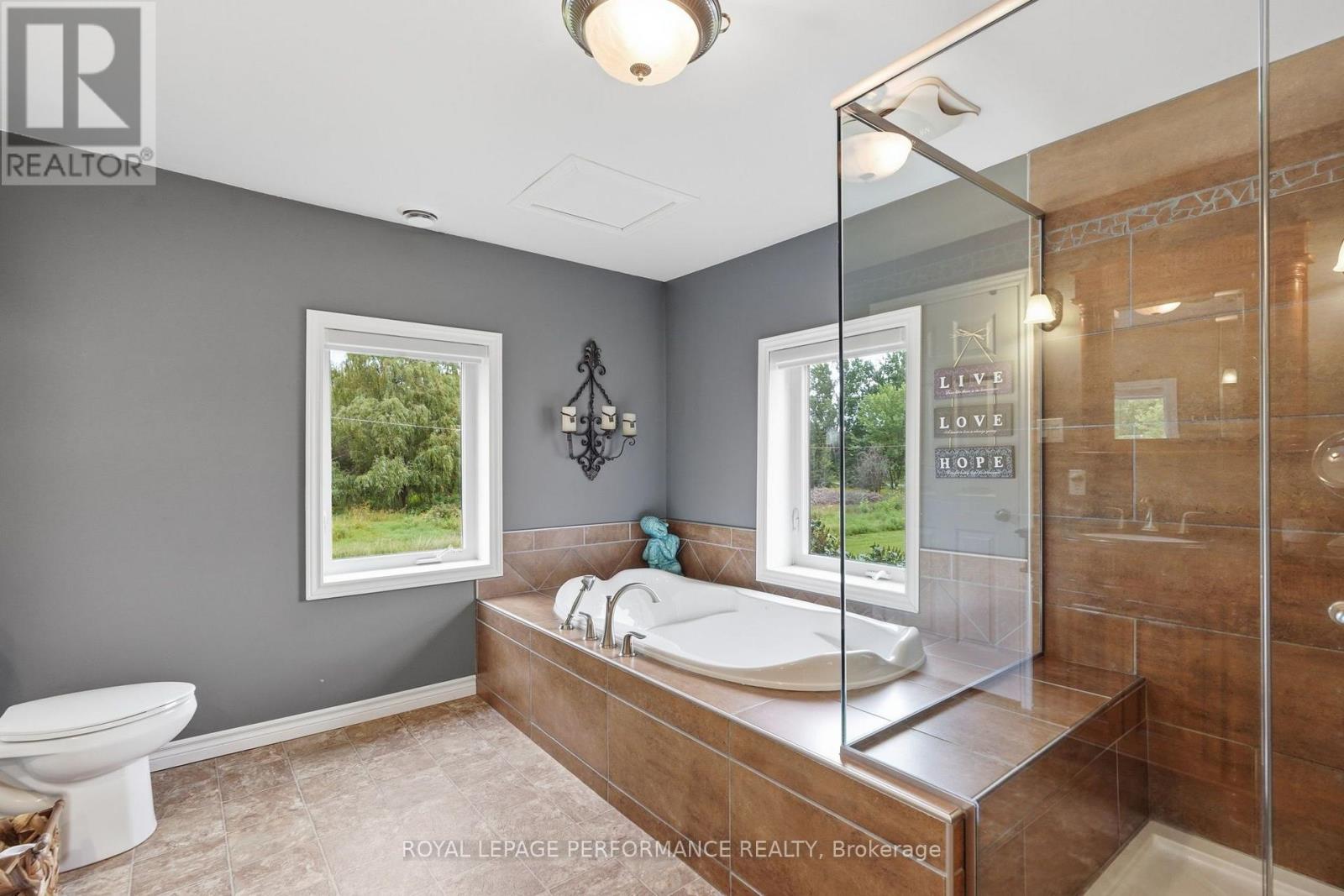 1178 BAY ROAD - 15
