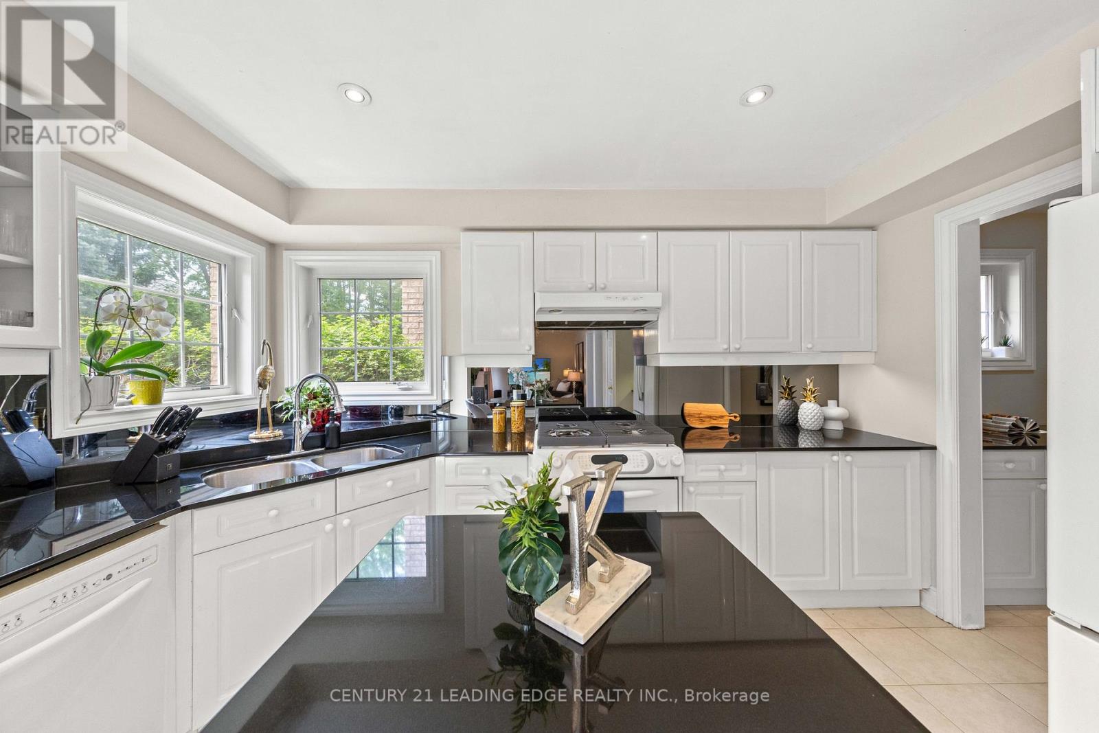 5 HASKELL AVENUE - Image 22