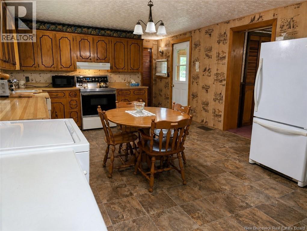 455 Carrolls Crossing Road - Image 9