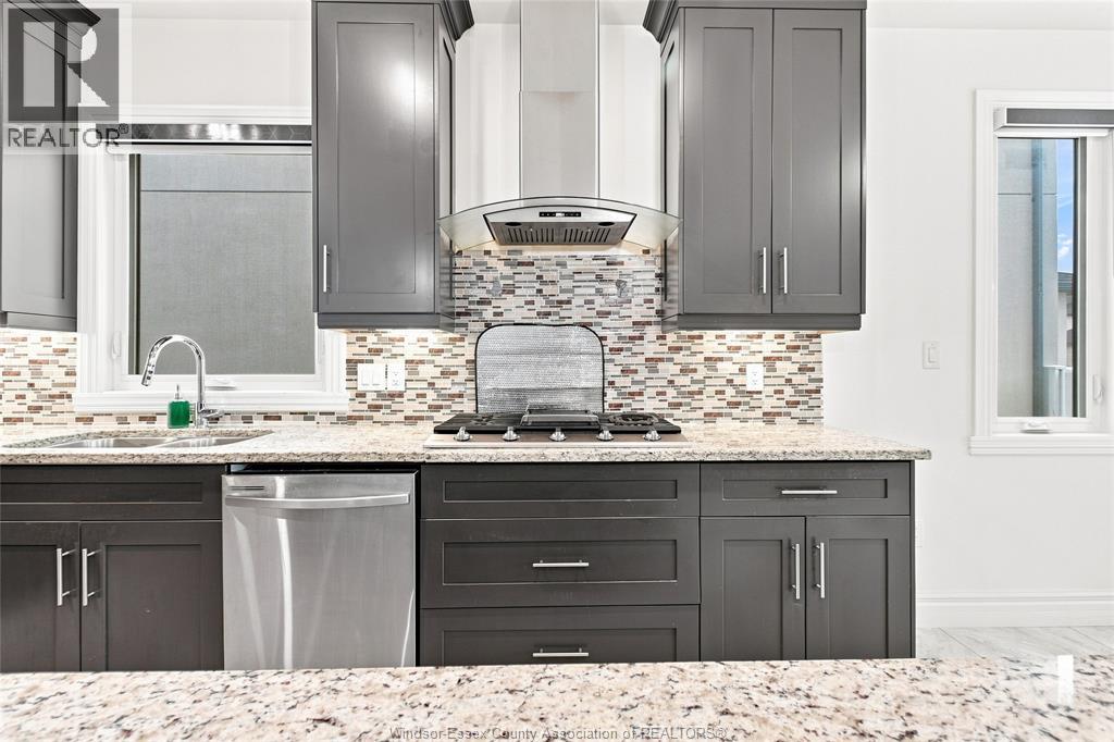 335 BENSON COURT - 16